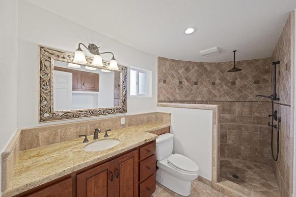 Bathroom, Interior, Recessed Lighting