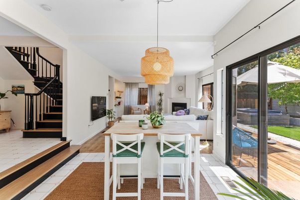Chandelier, Dining room, Interior, Pendant Lights, Wood Texture Flooring