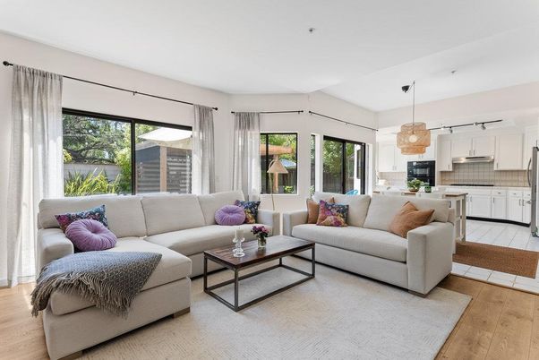 Interior, Kitchen, Living room, Pendant Lights, Wood Texture Flooring