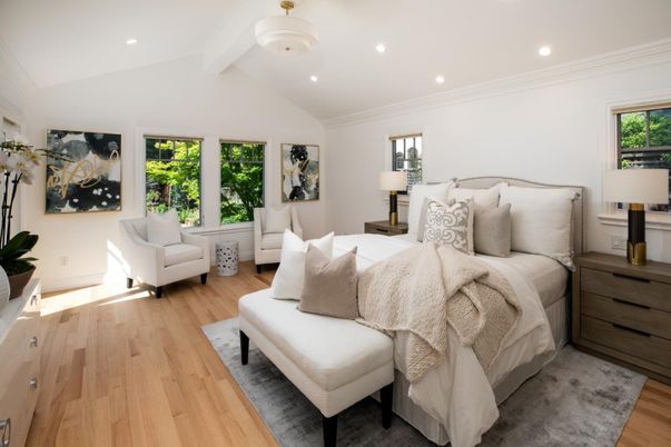 Bedroom, Interior, Recessed Lighting, Wood Texture Flooring