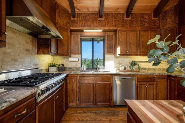 Interior, Kitchen, Stainless Steel Appliances, Wooden Beams, Wooden Ceilings, Wood Texture Flooring