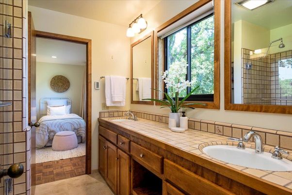 Bathroom, Bedroom, Dual Sink Vanities, Interior, Recessed Lighting, Tile Countertops