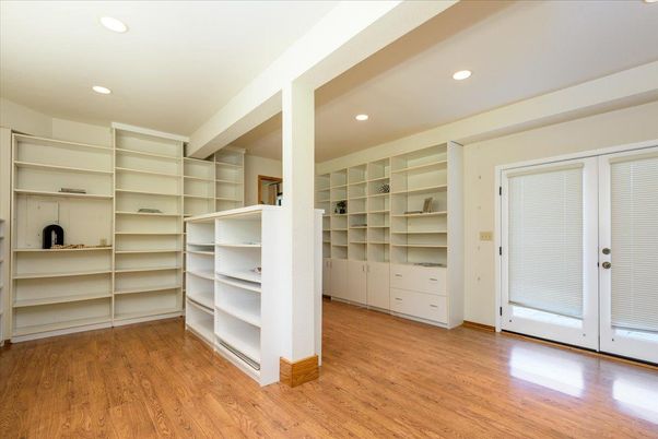 Interior, Recessed Lighting, Walk-in Closets, Wood Texture Flooring