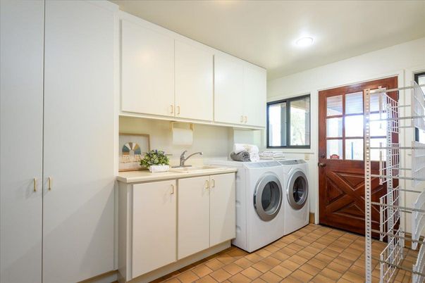Interior, Recessed Lighting, Washer