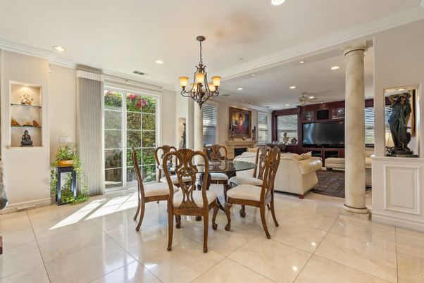 Chandelier, Dining room, Interior, Living room, Recessed Lighting