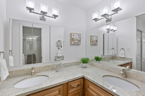 Bathroom, Dual Sink Vanities, Interior