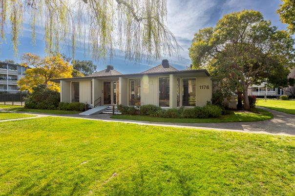 Backyard, Exterior, Facade, Ranch