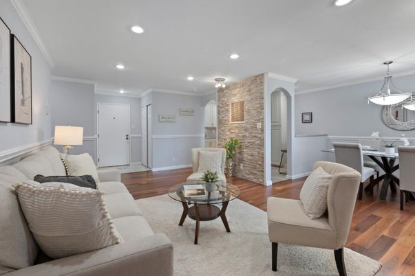 Dining room, Interior, Living room, Pendant Lights, Recessed Lighting, Stone Walls, Wood Texture Flooring