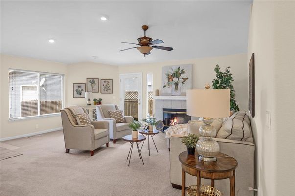 Fireplace, Interior, Living room, Recessed Lighting