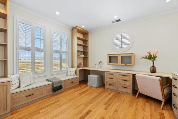 Home Office, Interior, Recessed Lighting, Wood Texture Flooring