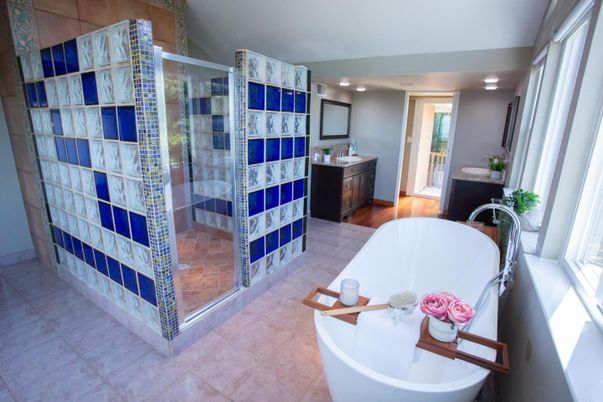 Bathroom, Free Standing Baths, Glass Shower, Interior, Recessed Lighting