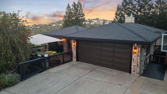Detached Garage, Exterior