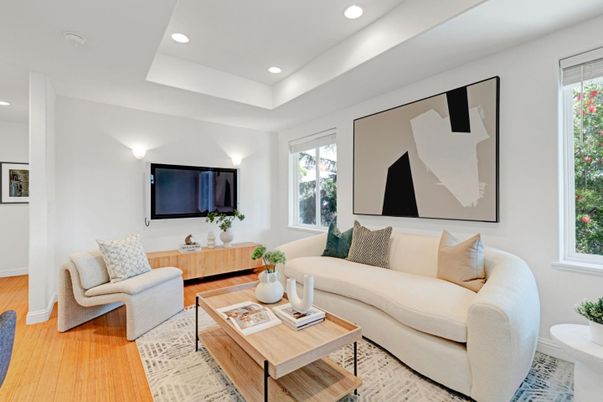 Interior, Living room, Recessed Lighting, Wood Texture Flooring
