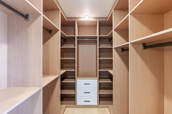 Interior, Walk-in Closets, Wood Texture Flooring