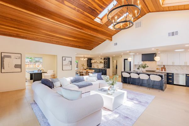Chandelier, Dining room, Interior, Kitchen, Living room, Pendant Lights, Recessed Lighting, Stainless Steel Appliances, Wooden Beams, Wooden Ceilings, Wood Texture Flooring