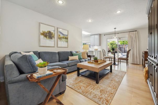 Dining room, Interior, Living room, Pendant Lights, Recessed Lighting, Wood Texture Flooring