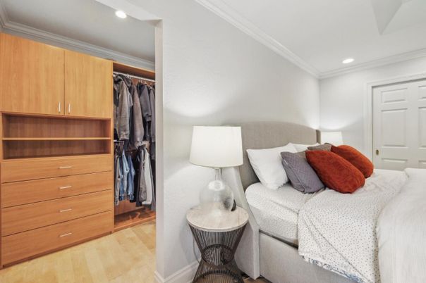 Bedroom, Interior, Recessed Lighting, Walk-in Closets, Wood Texture Flooring