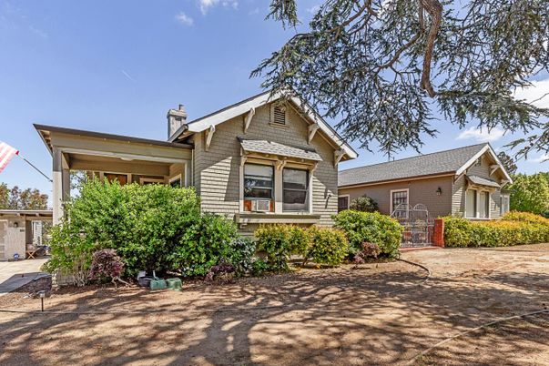 Exterior, Facade, American Craftsman