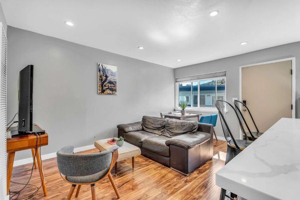 Dining room, Interior, Living room, Recessed Lighting, Wood Texture Flooring