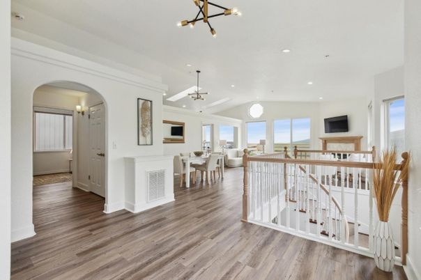 Dining room, Interior, Living room, Pendant Lights, Recessed Lighting, Wood Texture Flooring