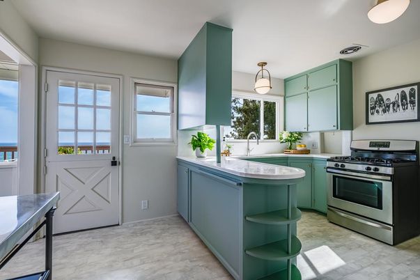 Interior, Kitchen, Pendant Lights, Stainless Steel Appliances