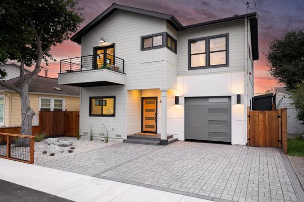Attached, Exterior, Facade, Farmhouse