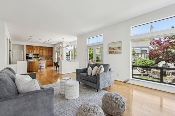 Dining room, Interior, Kitchen, Living room, Pendant Lights, Stainless Steel Appliances, Wood Texture Flooring