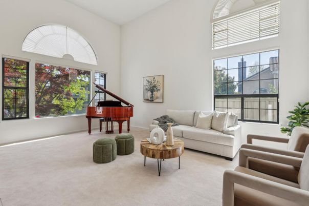 Interior, Living room, Piano