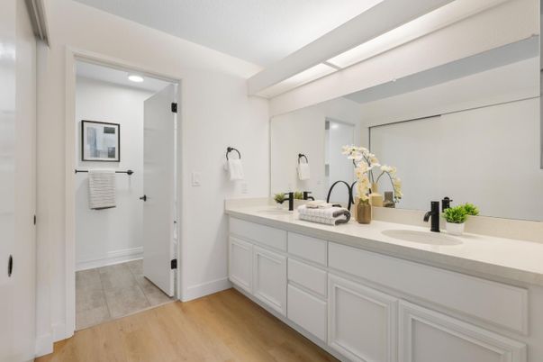 Bathroom, Dual Sink Vanities, Interior, Recessed Lighting, Wood Texture Flooring