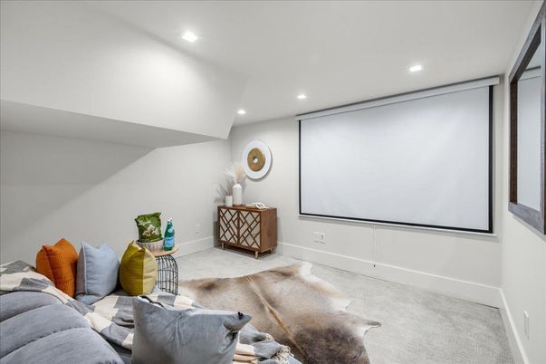 Interior, Projection Screen, Recessed Lighting, Theatre Room