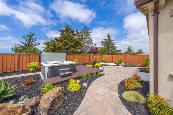 Exterior, Hot Tub