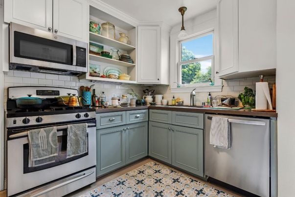Interior, Kitchen, Pendant Lights, Stainless Steel Appliances