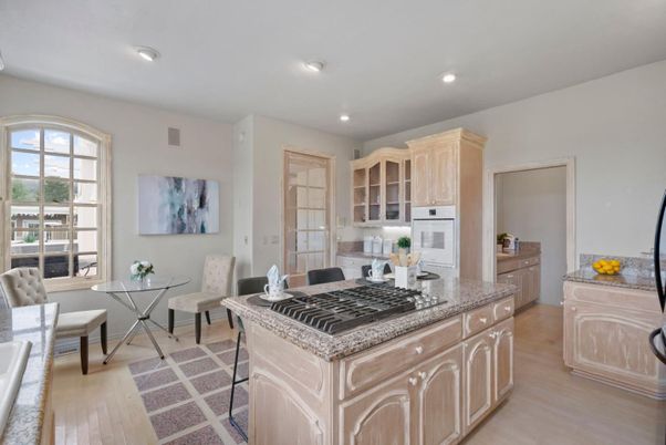 Dining room, Interior, Kitchen, Recessed Lighting, Wood Texture Flooring