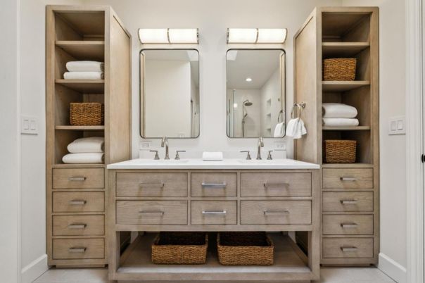 Bathroom, Dual Sink Vanities, Interior