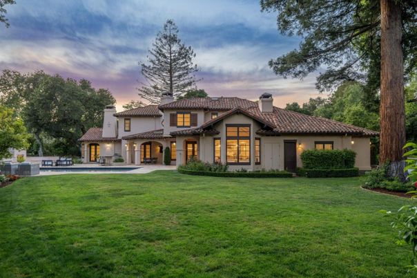 Backyard, Exterior, Facade, Mediterranean