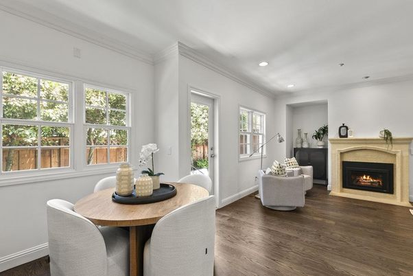 Dining room, Fireplace, Interior, Recessed Lighting, Wood Texture Flooring