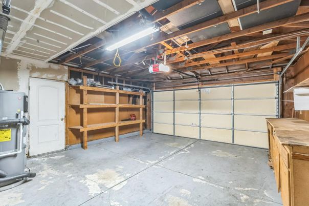 Garage, Interior