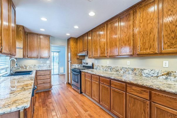 Interior, Kitchen, Recessed Lighting, Wood Texture Flooring