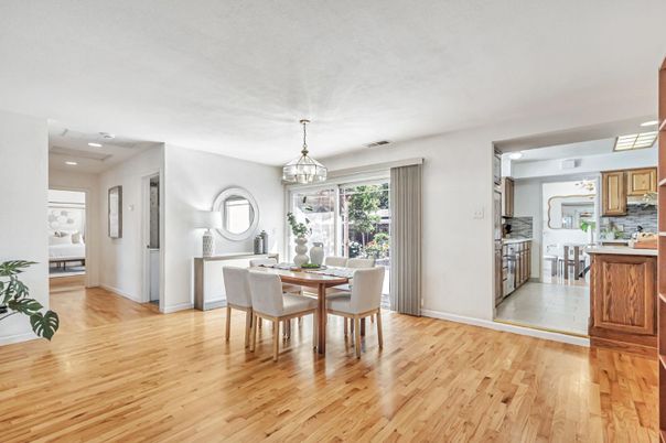 Dining room, Interior, Kitchen, Pendant Lights, Recessed Lighting, Wood Texture Flooring