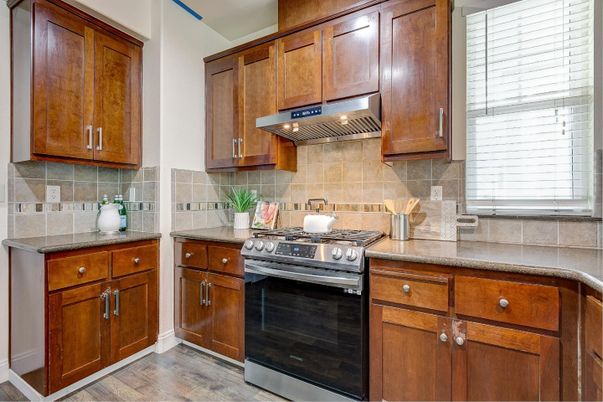 Interior, Kitchen, Stainless Steel Appliances, Wood Texture Flooring