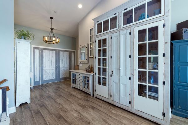 Chandelier, Interior, Pendant Lights, Recessed Lighting, Wood Texture Flooring