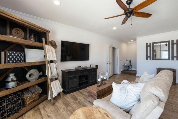 Interior, Living room, Recessed Lighting, Wood Texture Flooring