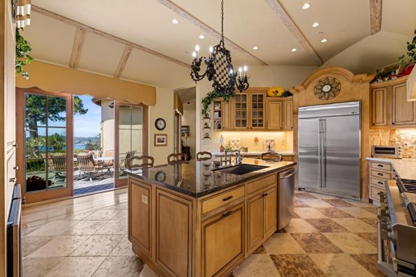 Chandelier, Interior, Kitchen, Pendant Lights, Recessed Lighting, Stainless Steel Appliances, Wooden Beams