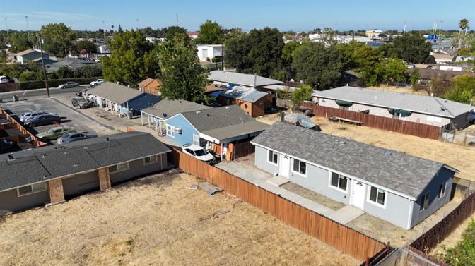 Exterior, Drone
