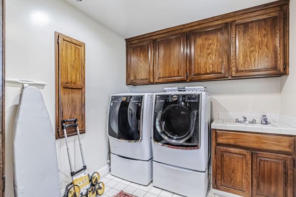 Interior, Washer