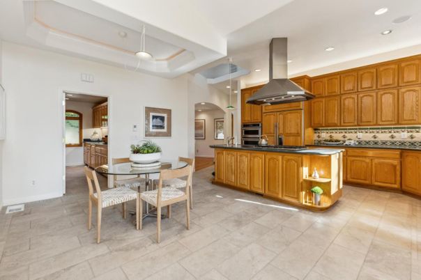 Dining room, Interior, Kitchen, Pendant Lights, Recessed Lighting, Stainless Steel Appliances