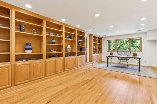 Home Office, Interior, Recessed Lighting, Wood Texture Flooring