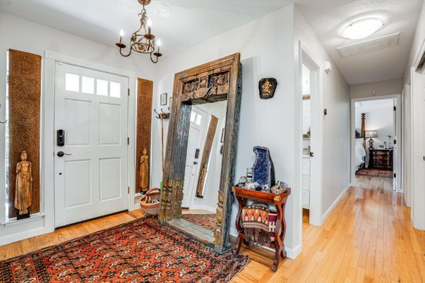 Chandelier, Interior, Wood Texture Flooring