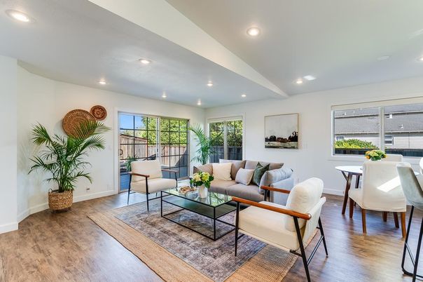 Dining room, Interior, Living room, Recessed Lighting, Wood Texture Flooring