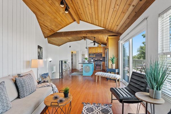 Interior, Kitchen, Living room, Wooden Beams, Wooden Ceilings, Wood Texture Flooring